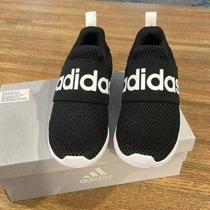 NWT little kids sneakers